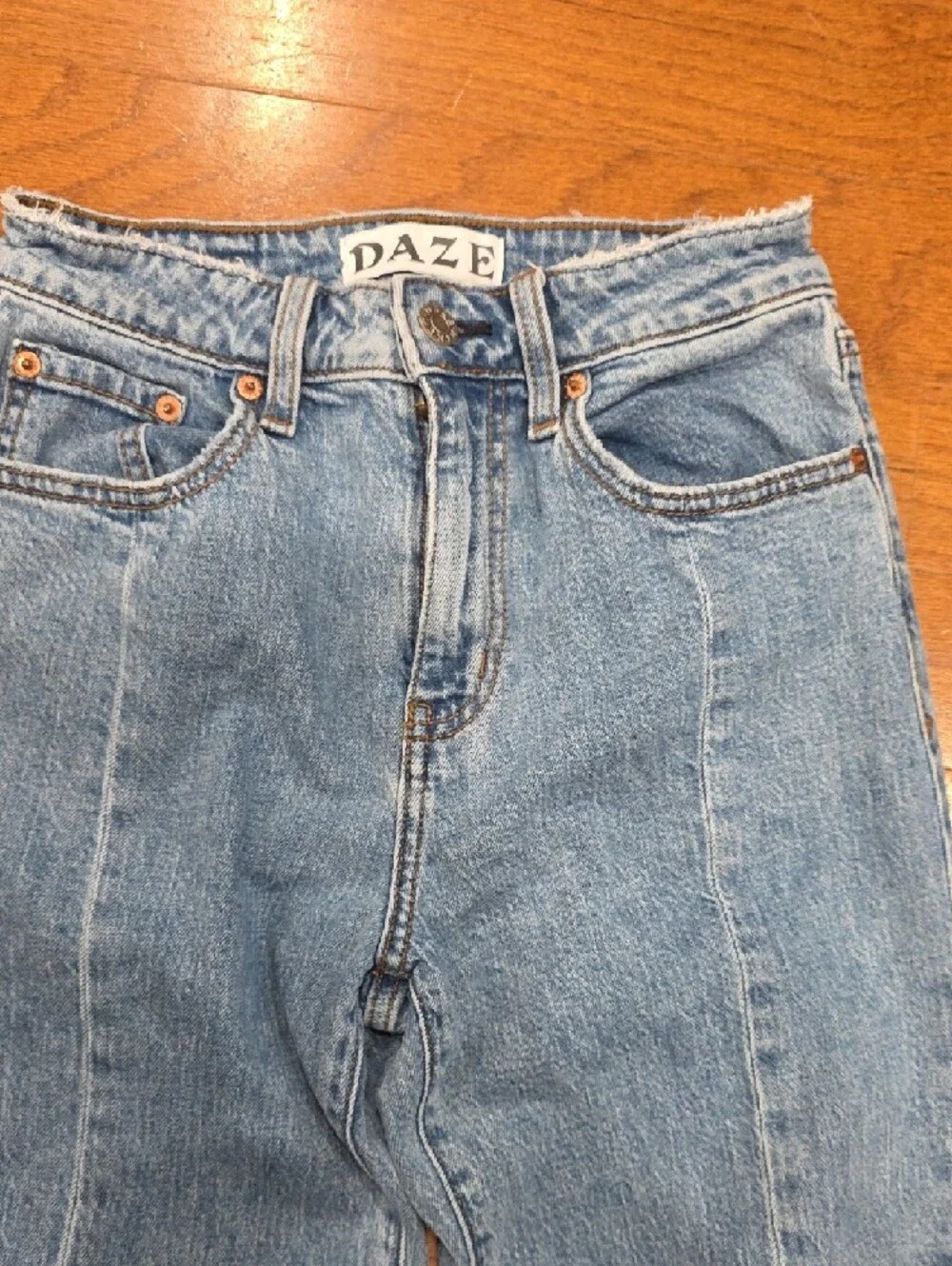 Daze approximately 25